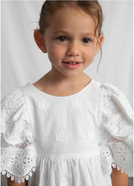 VESTIDO BORDADO MAYORAL 2