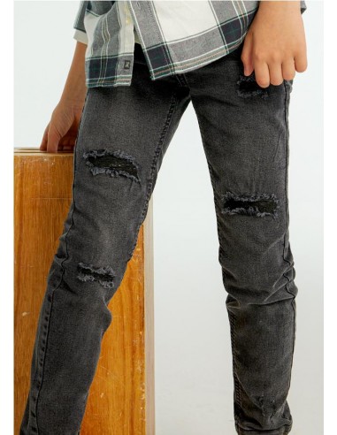 PANTALÓN DENIM ROTOS